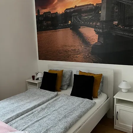 Millionrosesvintage Apartmanhotel Vaci Street Budapest Exterior photo