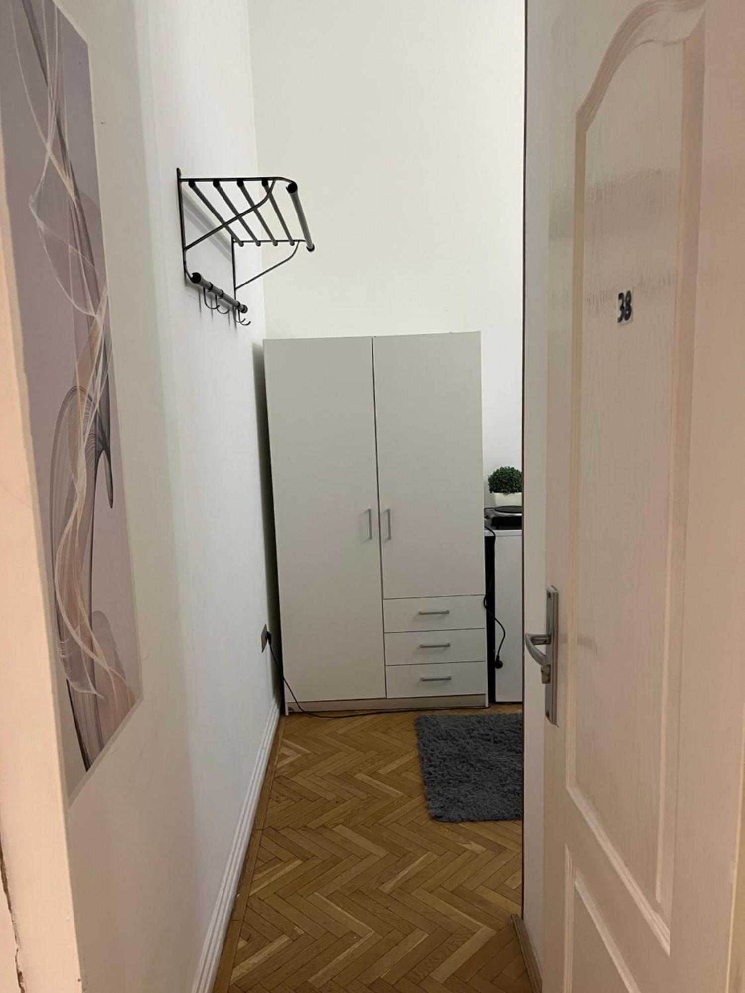 Millionrosesvintage Vaci Street Free Airconditioner And Coffee Apartament Budapeszt